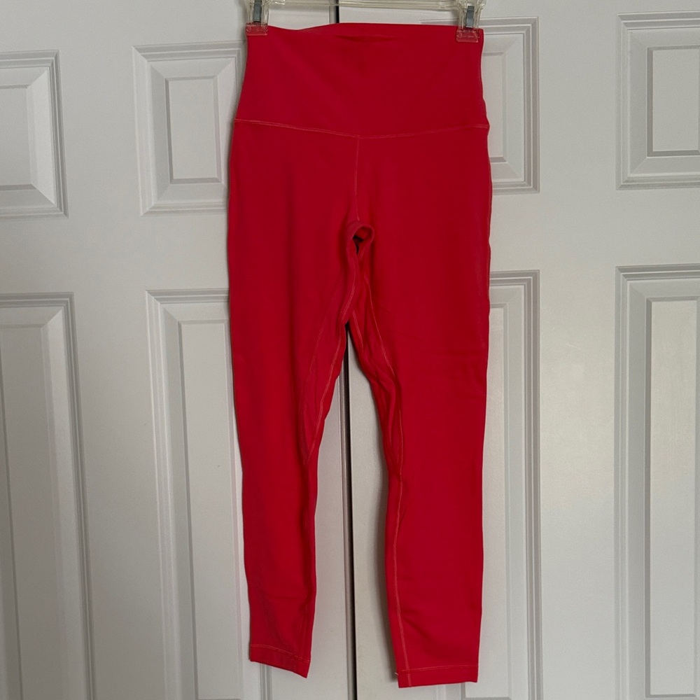 Lululemon salmon color High-Waisted Leggings ladies size 6